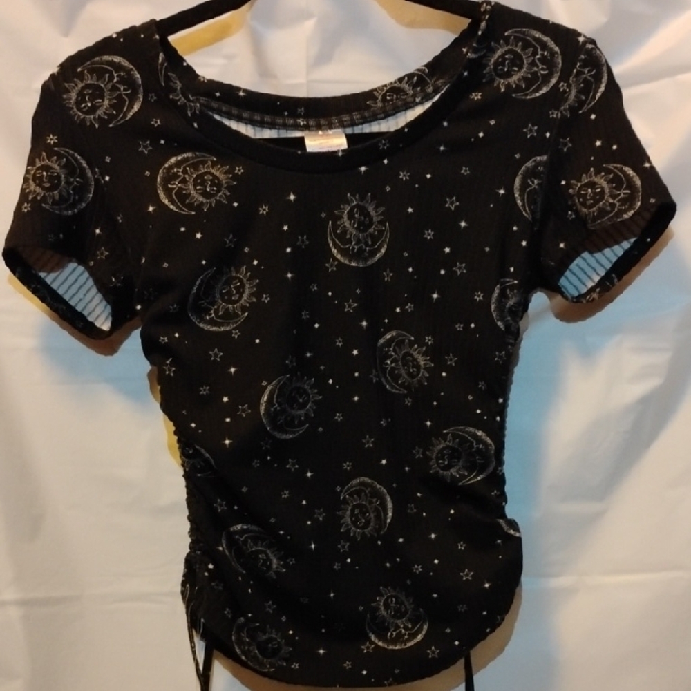 No Boundaries Black Ruched Fitted Short Sleeve T-Shirt